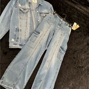 Stylish Blue Denim Women's Jeans and matching Jacket set